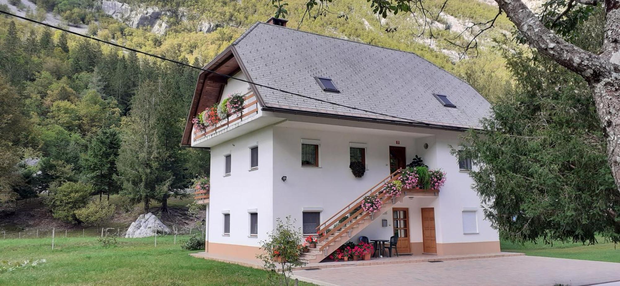 Apartma Pod Rozem Соча Екстер'єр фото